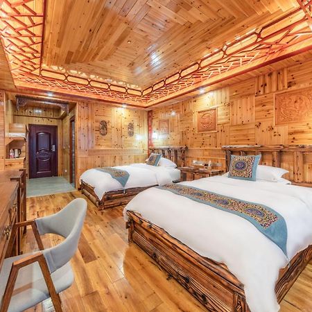 Baike Boutique Hotel Луншэн Экстерьер фото