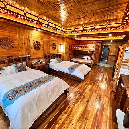 Baike Boutique Hotel Луншэн Номер фото