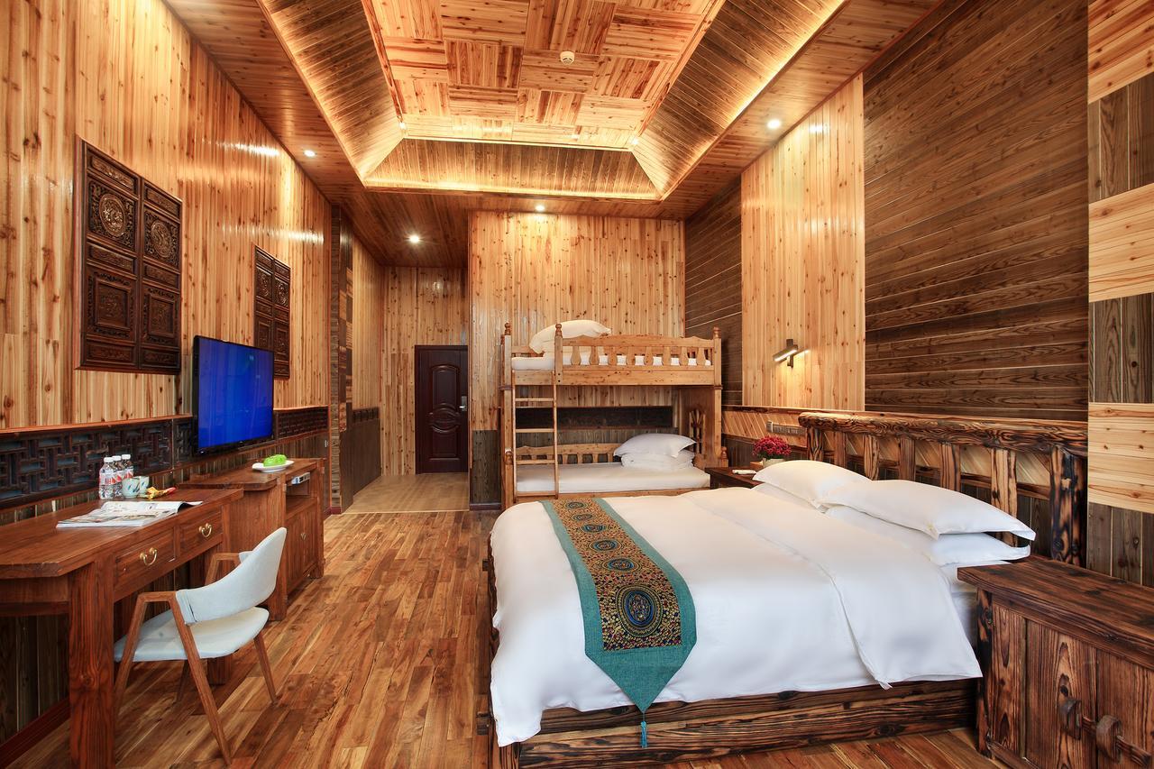 Baike Boutique Hotel Луншэн Экстерьер фото